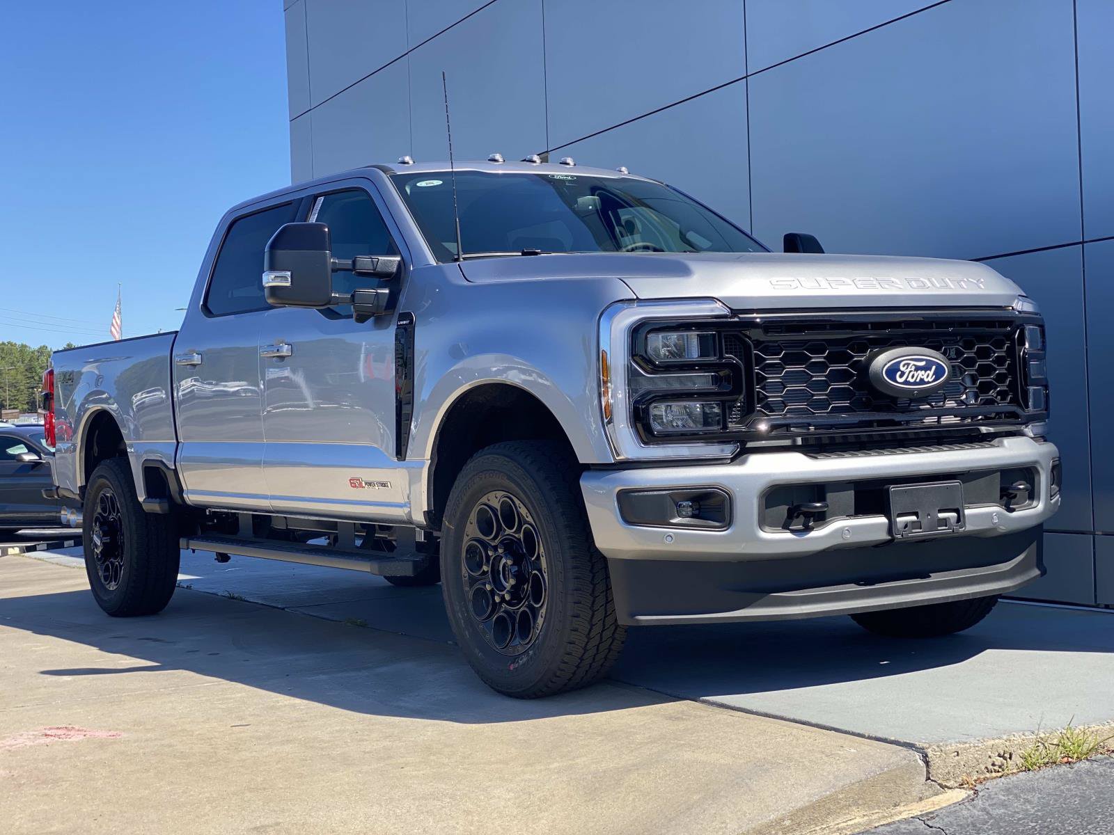 New 2027 Ford F250 Lariat w/ Black Appearance Package AWD/4WD image 2