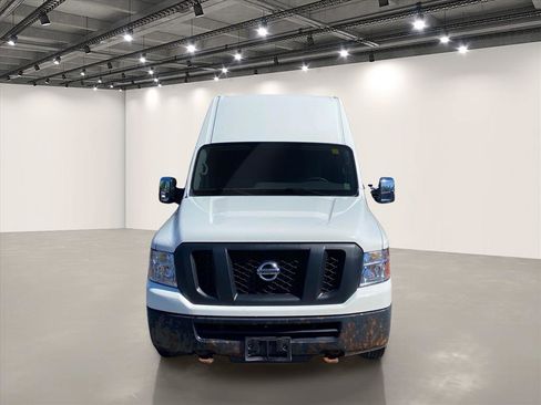 Used 2018 Nissan NV 3500 S RWD image 2
