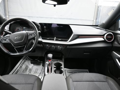 Used 2025 Chevrolet Trax RS image 20