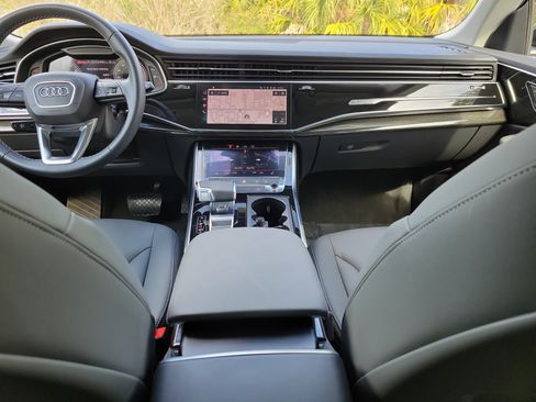 Used 2025 Audi Q8 Premium w/ Black Optic Package image 15