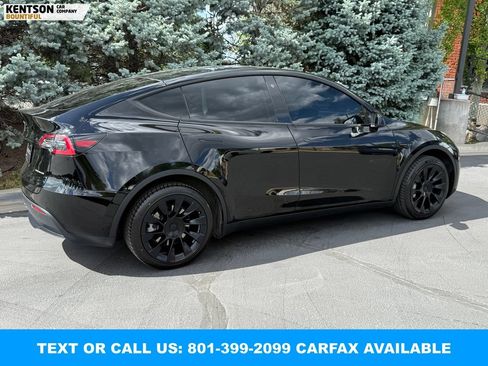 Used 2023 Tesla Model Y AWD image 8