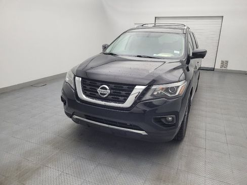 Used 2019 Nissan Pathfinder Platinum w/ Cargo Package FWD image 15