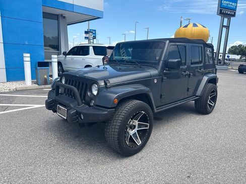 Used 2018 Jeep Wrangler Unlimited Sport AWD/4WD image 1