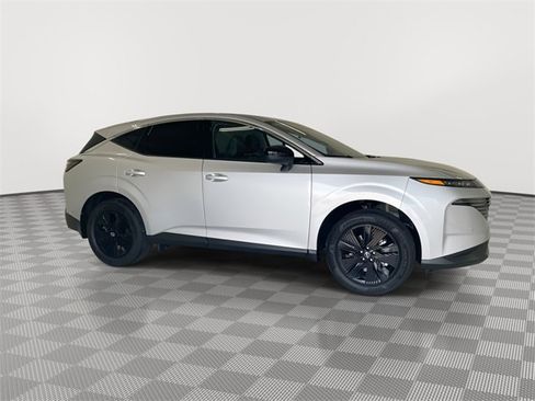 Certified 2025 Nissan Murano SV image 13