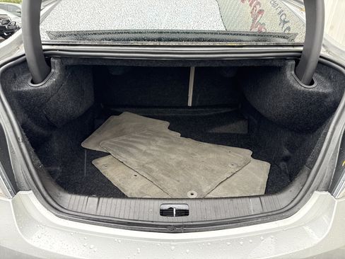 Used 2013 Buick LaCrosse Touring image 9