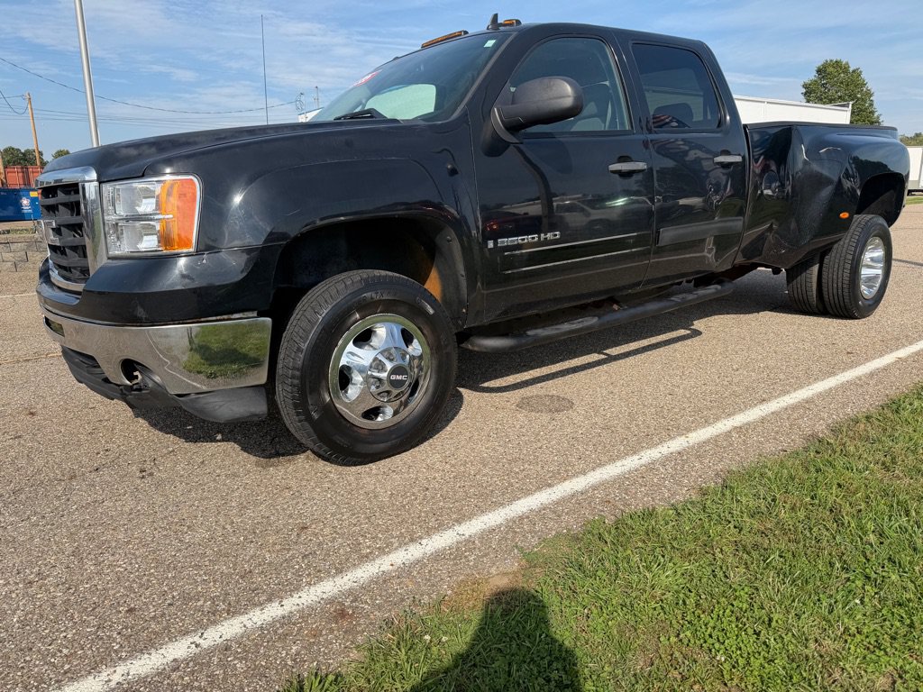 Used 2008 GMC Sierra 3500 SLE AWD/4WD image 3