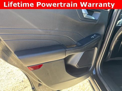 Used 2025 Ford Escape ST-Line image 21