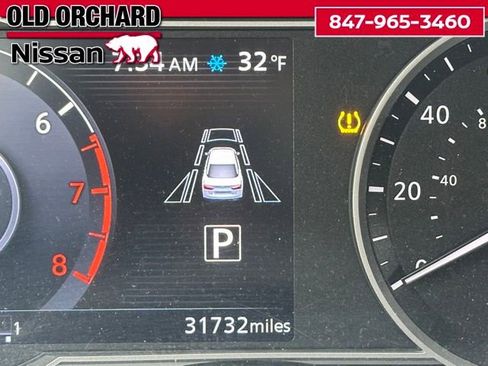 Used 2021 Nissan Versa SR image 21