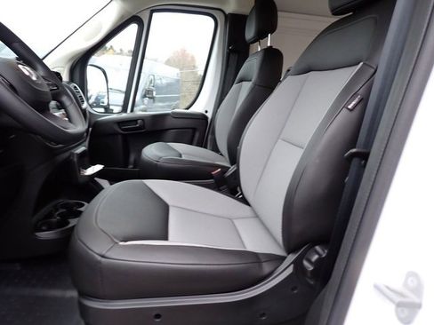 New 2026 RAM ProMaster 2500 w/ Quick Order Package 22G SLT image 16