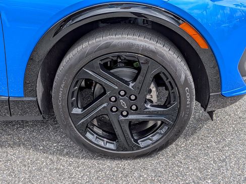 Certified 2026 Chevrolet Equinox EV RS FWD image 11