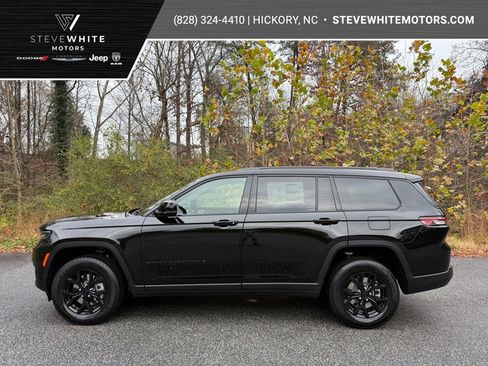 New 2025 Jeep Grand Cherokee L Altitude image 1