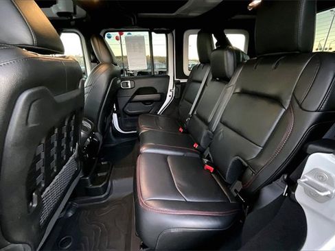 Certified 2023 Jeep Wrangler Unlimited Rubicon w/ Cold Weather Group image 28