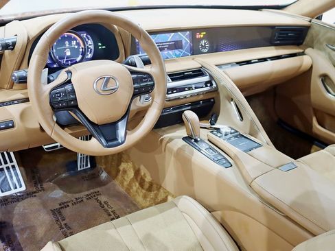 Used 2022 Lexus LC 500 Coupe w/ Dynamic Handling Package image 15