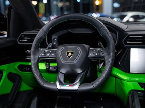 Used 2026 Lamborghini Urus SE AWD/4WD image 14