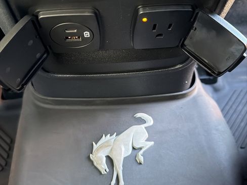 Used 2021 Ford Bronco Wildtrak image 45