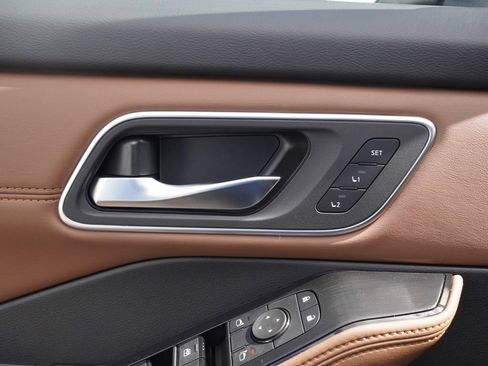 New 2026 Nissan Rogue Platinum AWD/4WD image 8