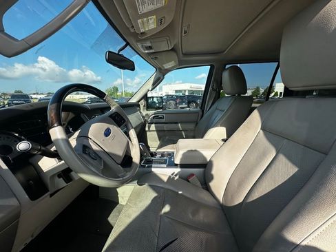 Used 2014 Ford Expedition Limited w/ Equipment Group 301A image 9