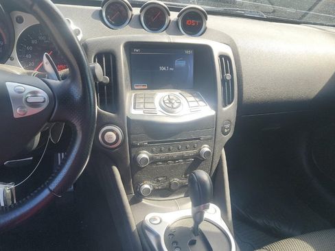 Used 2019 Nissan 370Z Touring RWD image 15