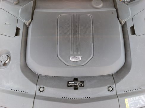 Used 2024 Cadillac Lyriq Sport RWD image 4