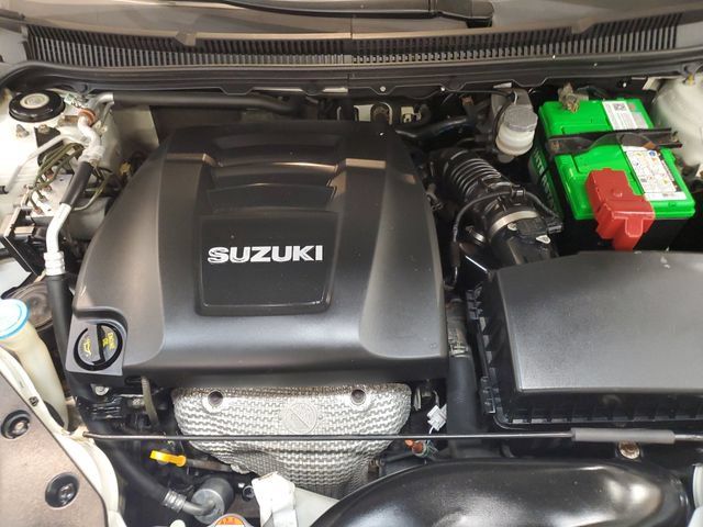 Used 2010 Suzuki Kizashi SE FWD image 23