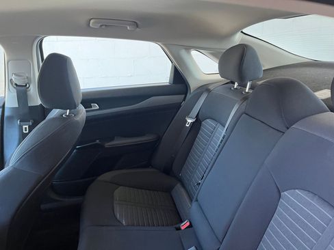 Used 2025 Kia K5 LXS image 40