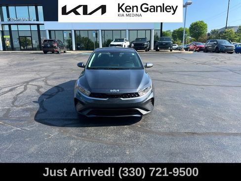 Certified 2023 Kia Forte LXS w/ LXS Technology Package FWD image 2