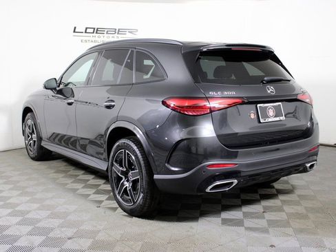 Used 2026 Mercedes-Benz GLC 300 4MATIC image 3