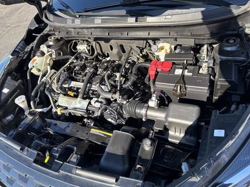 Used 2021 Nissan Kicks S image 27