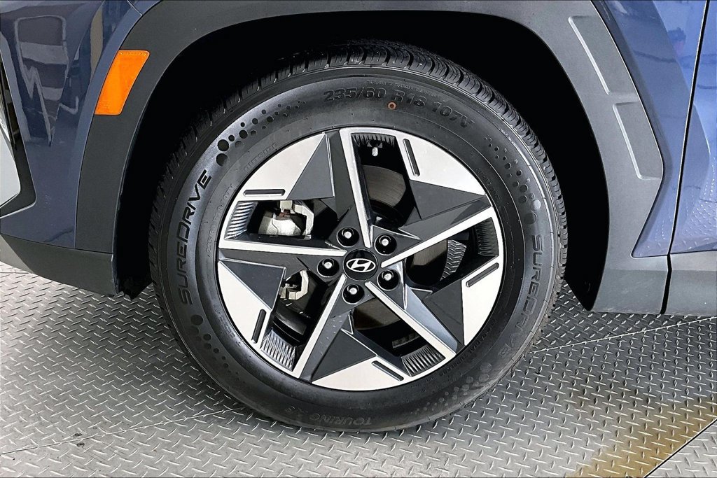 Used 2025 Hyundai Tucson SEL FWD image 8