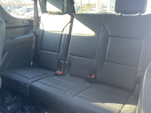 Used 2022 Chevrolet Tahoe Z71 w/ Luxury Package image 26