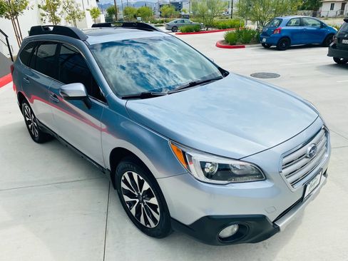 Used 2017 Subaru Outback 2.5i Limited AWD/4WD image 14