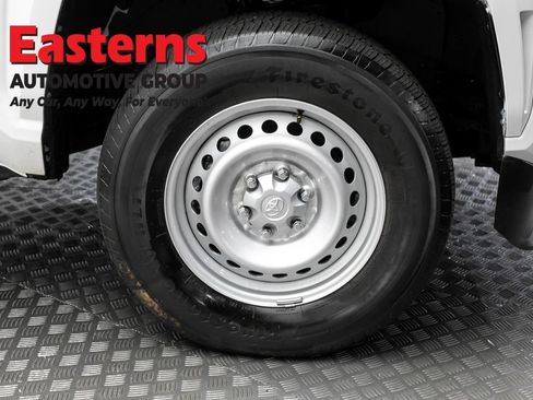 Used 2025 Toyota Tacoma SR RWD image 27