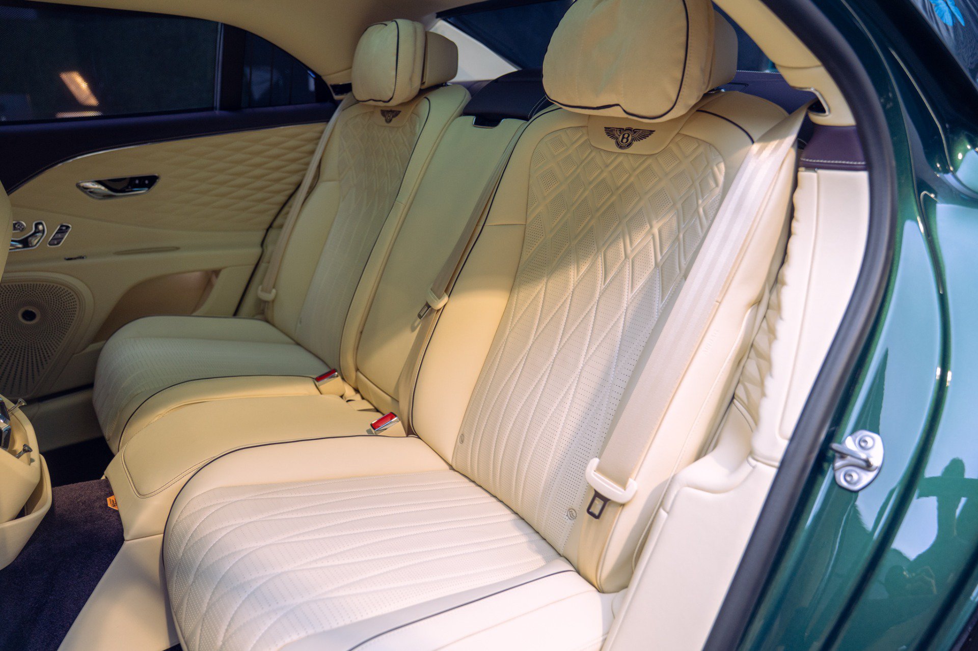 Used 2022 Bentley Flying Spur V8 AWD/4WD image 51