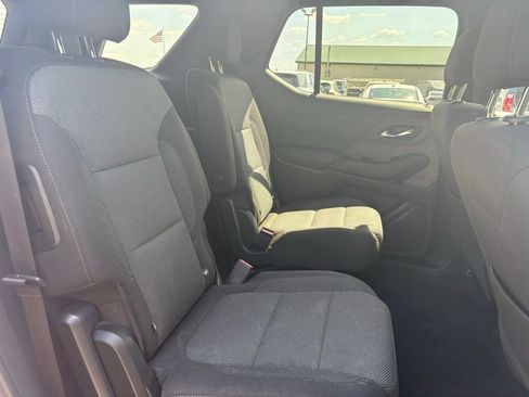 Used 2023 Chevrolet Traverse LT w/ LPO, Cargo Package AWD/4WD image 16