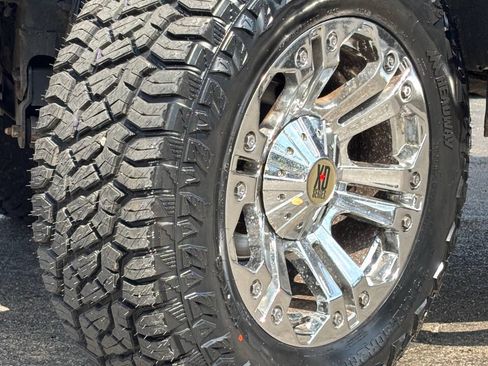 Used 2015 Chevrolet Silverado 1500 LT AWD/4WD image 30