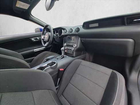 Used 2016 Ford Mustang Coupe RWD image 15