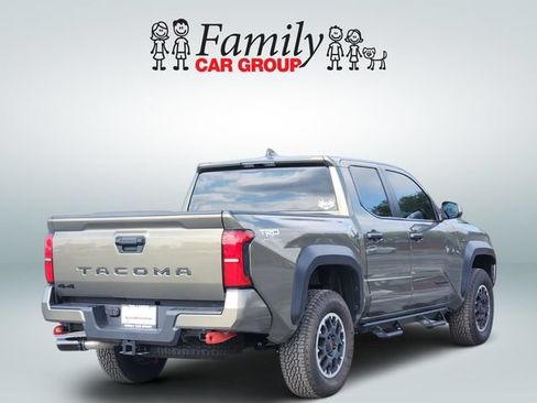 Certified 2026 Toyota Tacoma TRD Off-Road AWD/4WD image 4