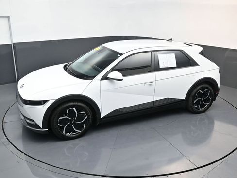Certified 2024 Hyundai Ioniq 5 SEL image 18