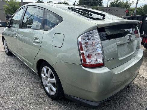 Used 2007 Toyota Prius Touring FWD image 3