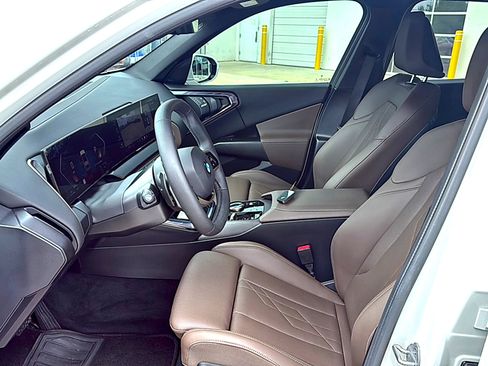 Used 2025 BMW X3 xDrive30i w/ Premium Package image 7