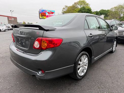 Used 2010 Toyota Corolla LE FWD image 5