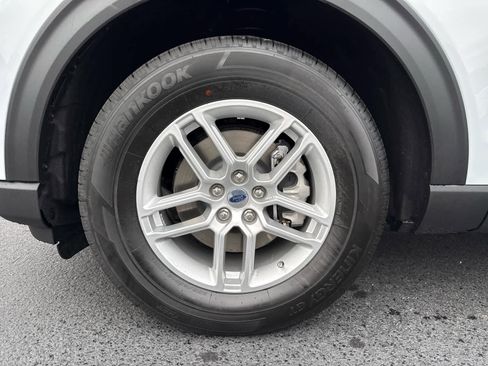 New 2026 Ford Explorer Active w/ Active Comfort Package image 32