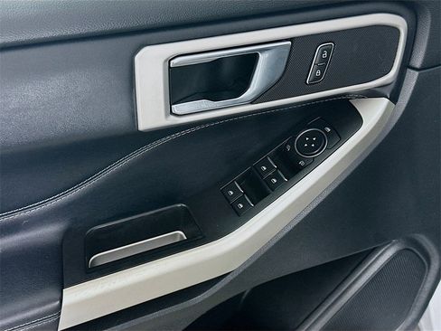 Used 2021 Ford Explorer XLT w/ Equipment Group 202A image 25