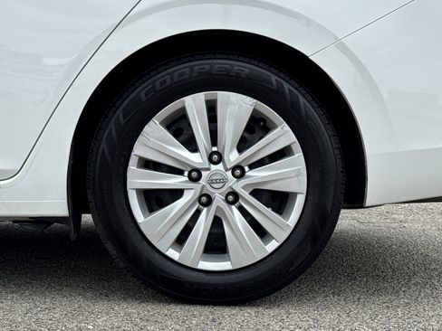 Used 2024 Nissan Sentra S FWD image 26