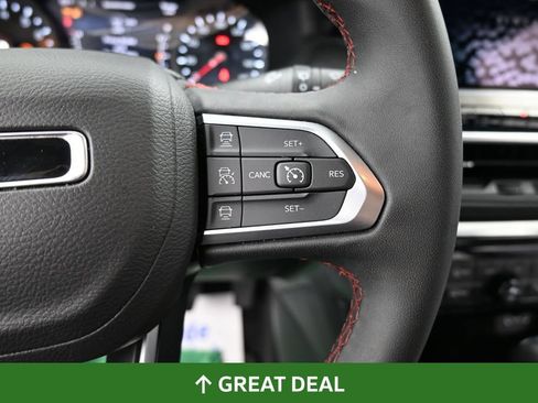 Used 2025 Jeep Compass Trailhawk AWD/4WD image 35