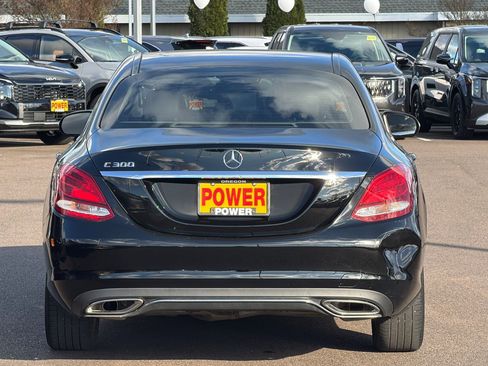 Used 2017 Mercedes-Benz C 300 Sedan image 5