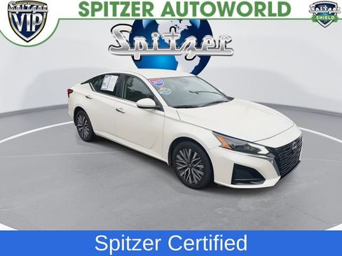 Used 2023 Nissan Altima 2.5 SV AWD/4WD image 2