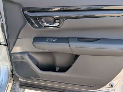 Used 2025 Honda CR-V EX-L image 32