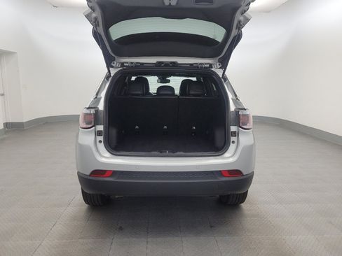 Used 2025 Jeep Compass Limited AWD/4WD image 29