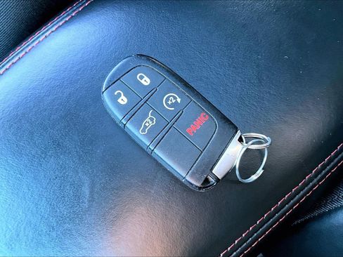 Used 2024 Dodge Durango GT image 34